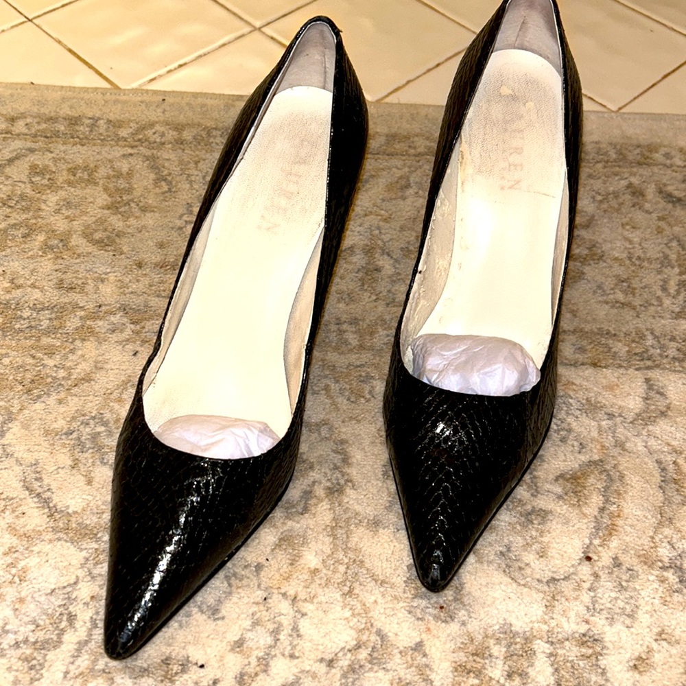 Ralph Lauren sz 7B Black REAL snakeskin pumps